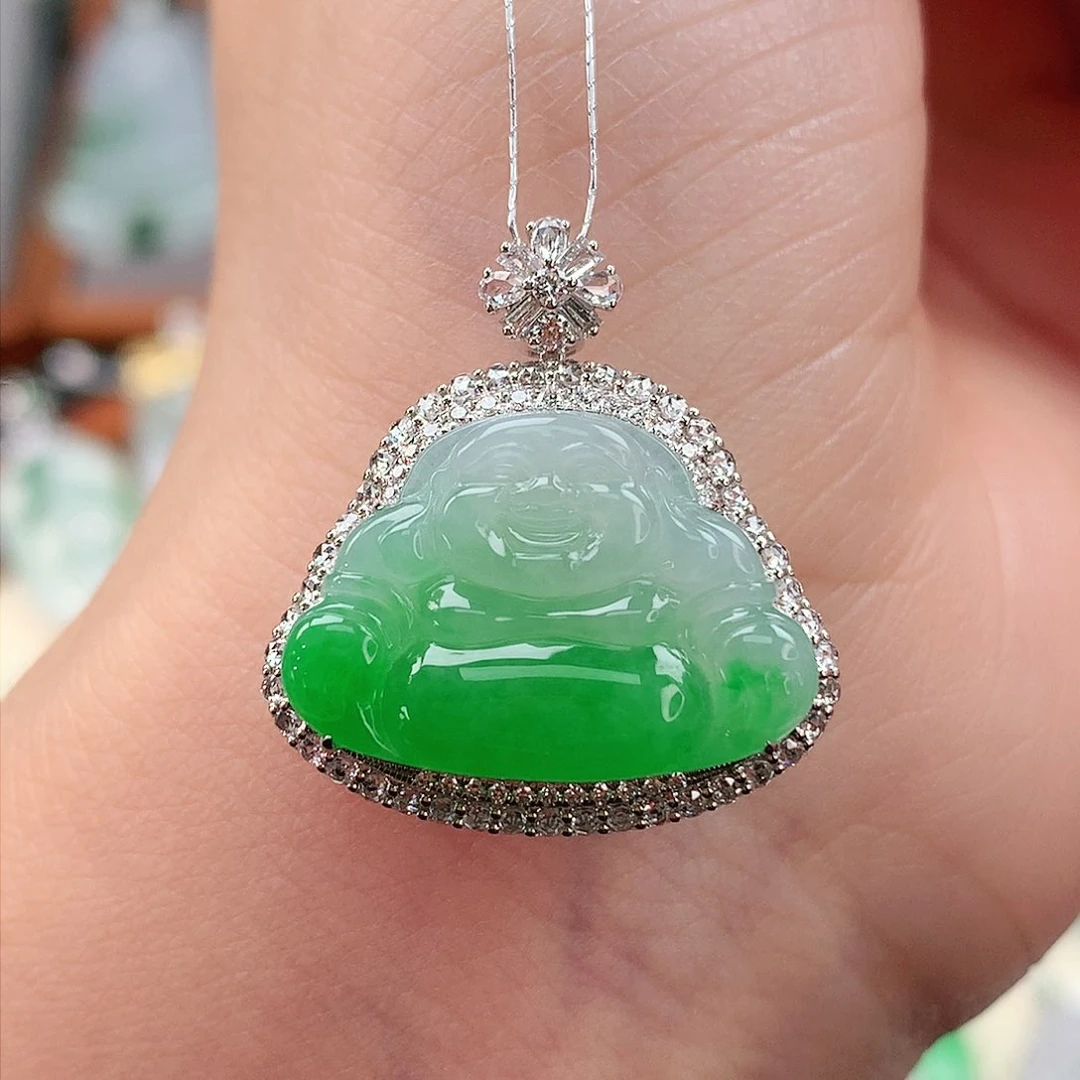 颈饰18K金镶嵌翡翠佛公