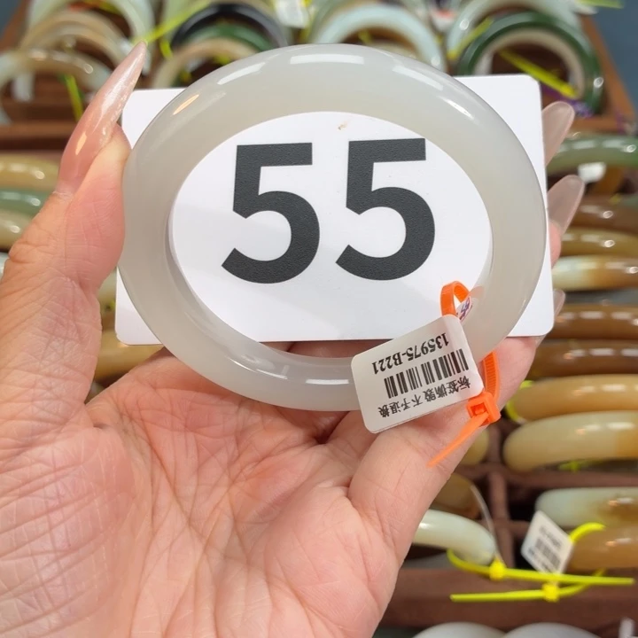 未镶嵌手镯和田玉55