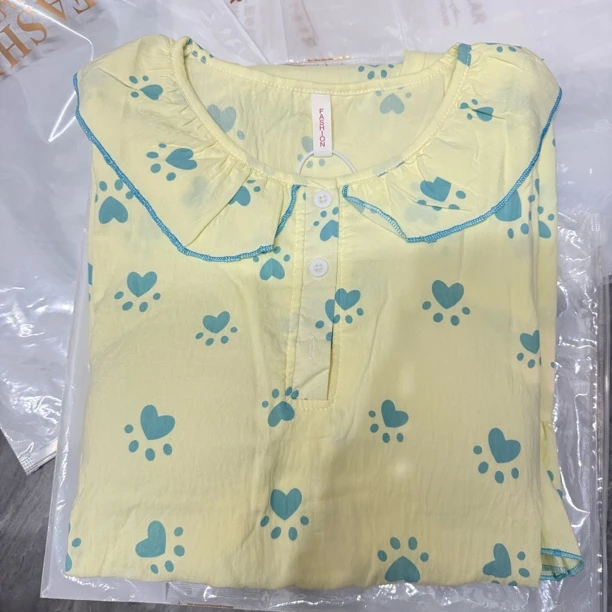 满印狗爪带胸垫短袖睡裙