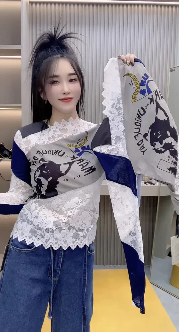 欧货撞色涂鸦印花薄款长袖T恤女夏季新款设计感镂空蕾丝拼接上衣
