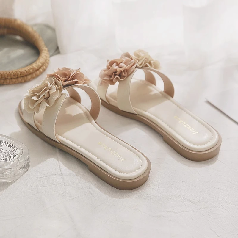法式花朵绝美配裙子小凉拖鞋女2025新款夏季外穿时尚百搭一字拖鞋