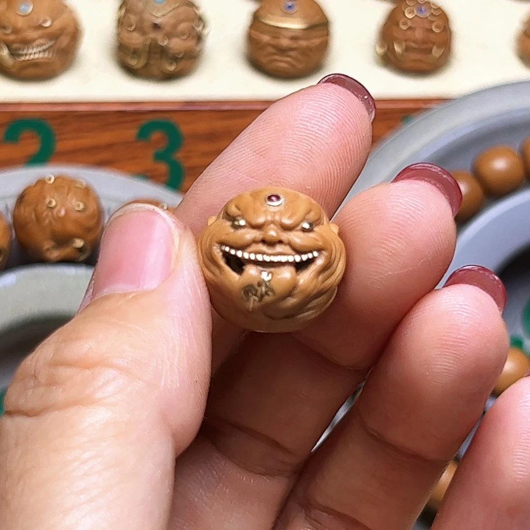 把件猴头核桃舔财进米