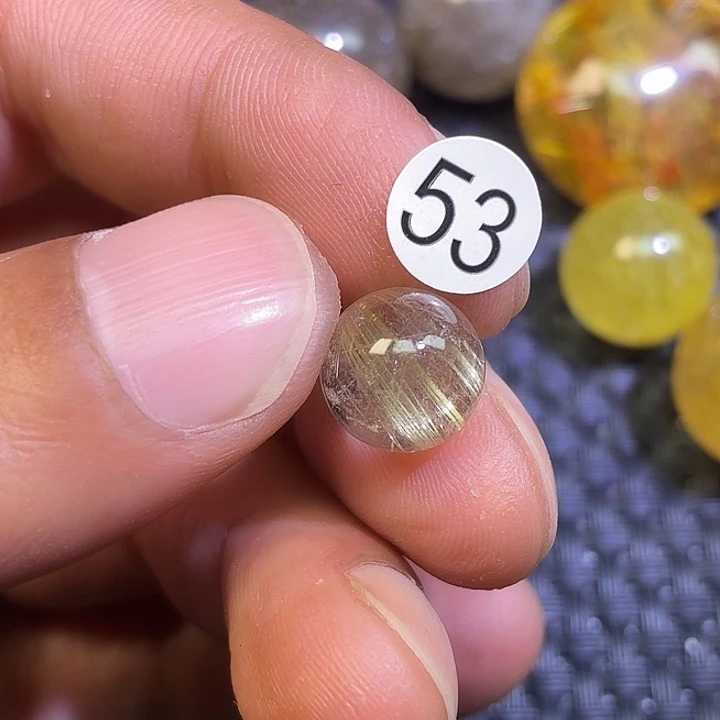 R***W水晶吊坠(不含链)未镶嵌