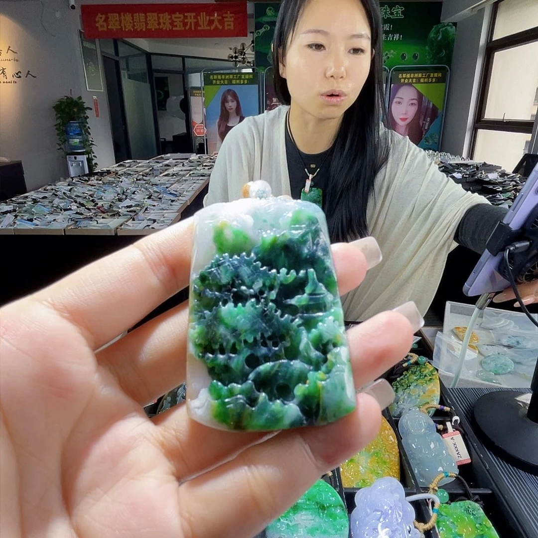 颈饰未镶嵌翡翠一