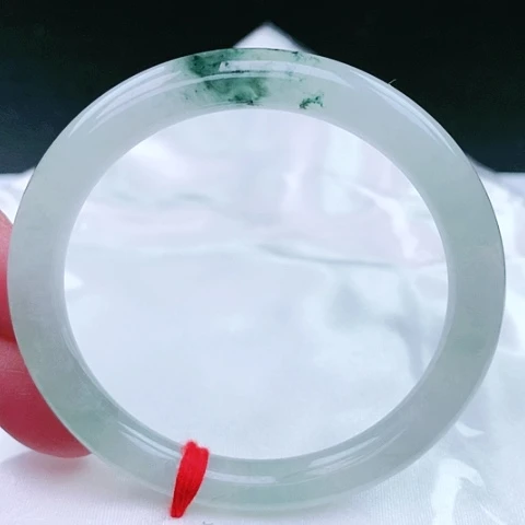 翡翠手镯（圆镯）未镶嵌50号