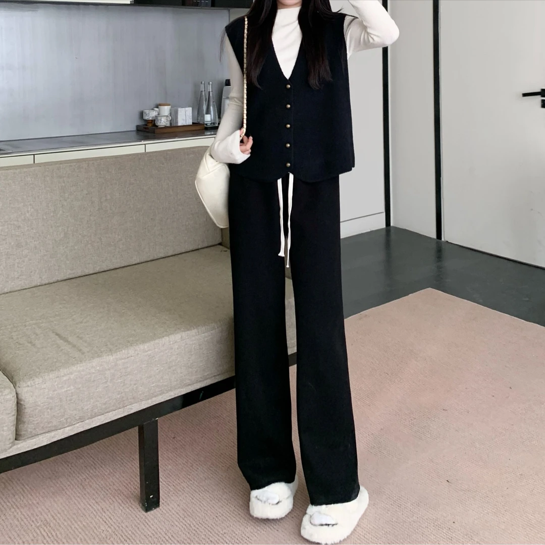 【岩心】大码女装300斤胖MMV领马甲打底衫+显瘦宽松长裤三件套733