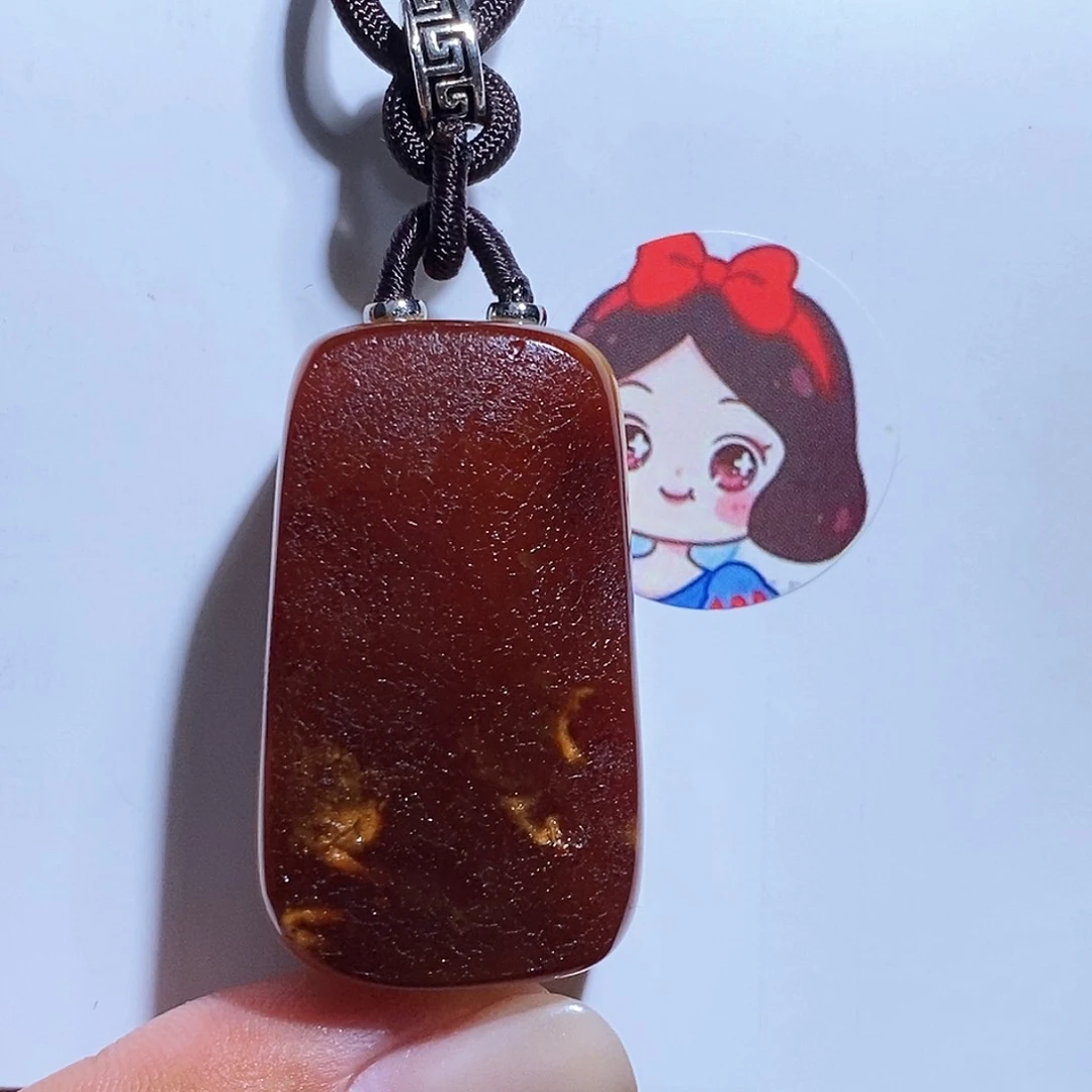 未镶嵌琥珀珠宝奇石