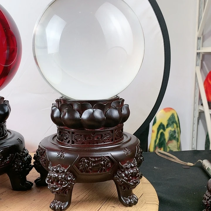 石材白水晶球直径20带高档底座