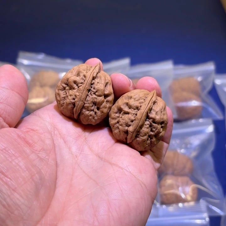 吊坠文玩核桃龙牙石