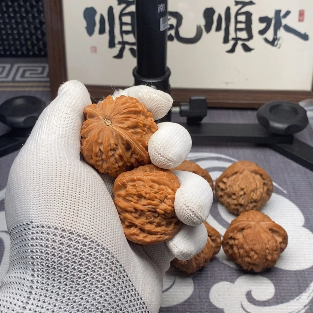 文玩核桃把件全品正磨44尺球磨