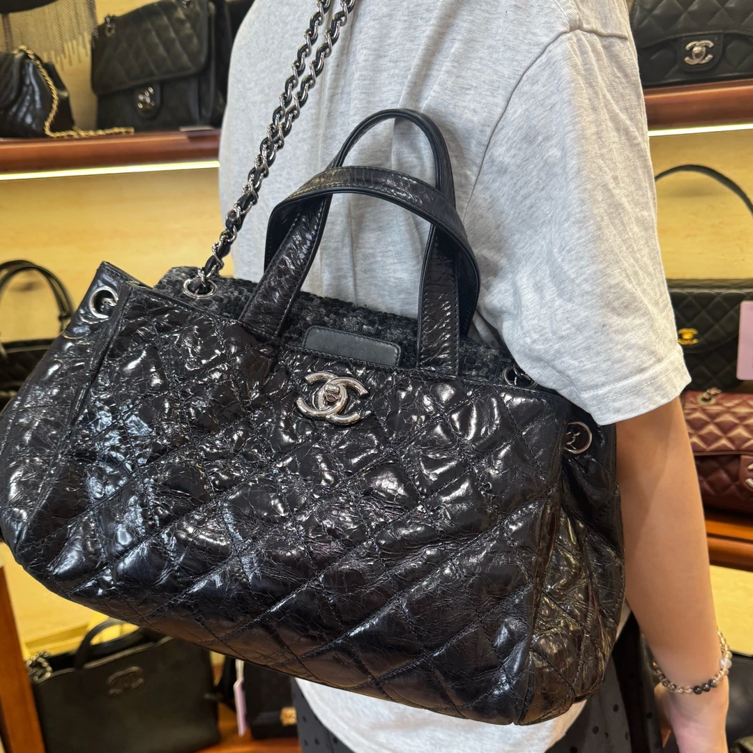 95新 Chanel/香奈儿 5322Chanel爆裂纹油蜡牛托特包黑色经典