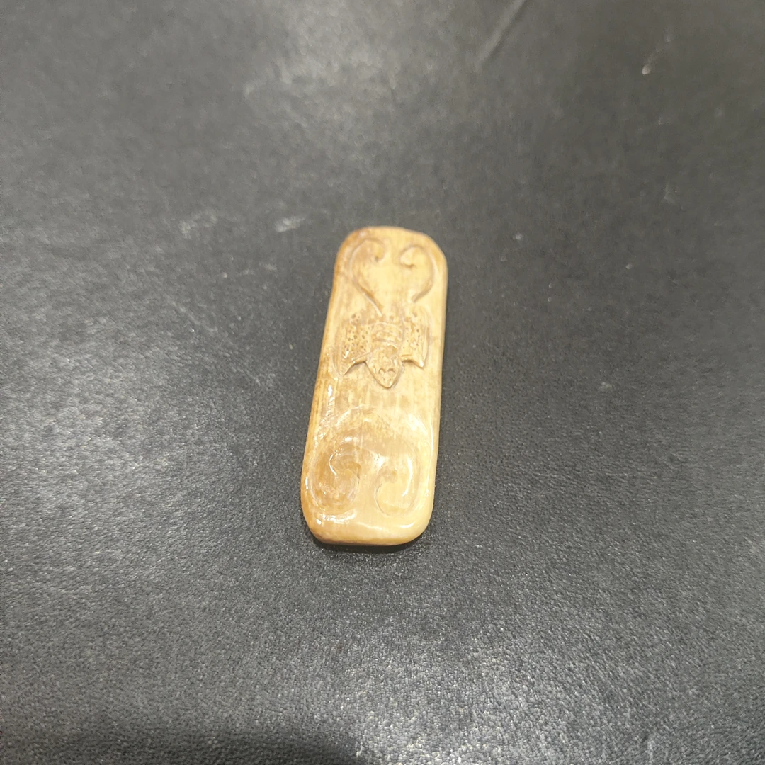 猛犸约4.2克雕刻件BC3402