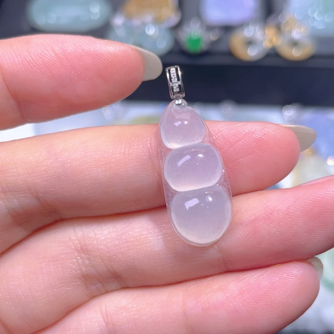 颈饰18K金镶嵌翡翠翡翠