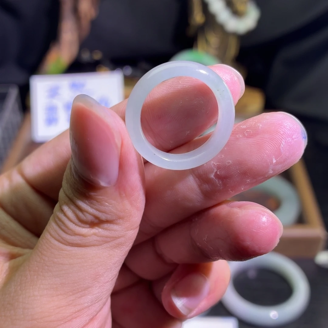 定制翡翠未镶嵌翡翠A货毛胚手镯定制