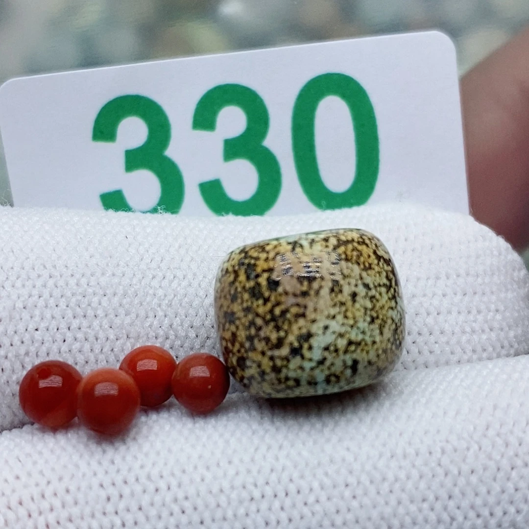 未镶嵌南红玛瑙珠宝奇石