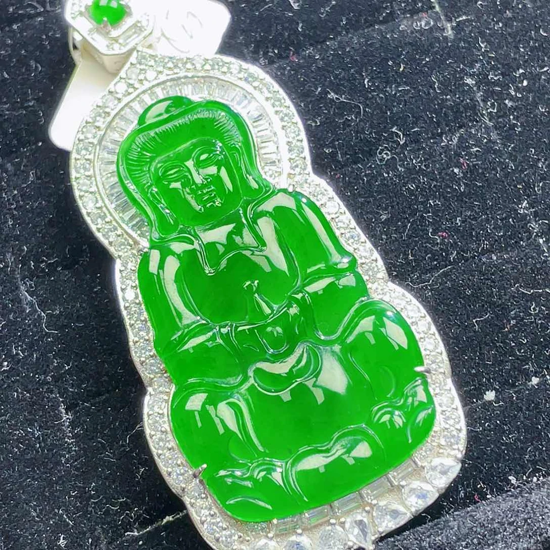 翡翠颈饰未镶嵌80，