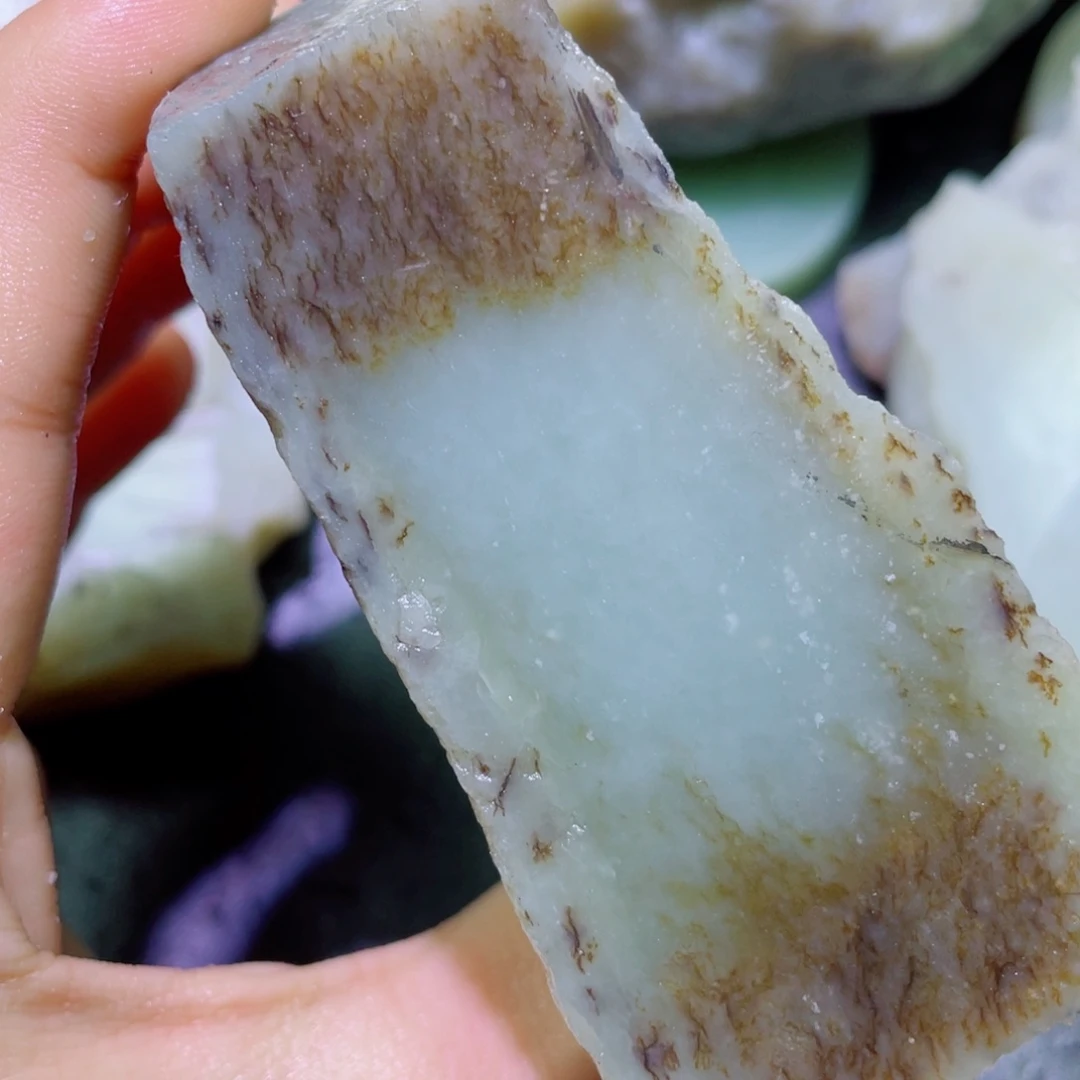 和田玉未镶嵌珠宝半成品