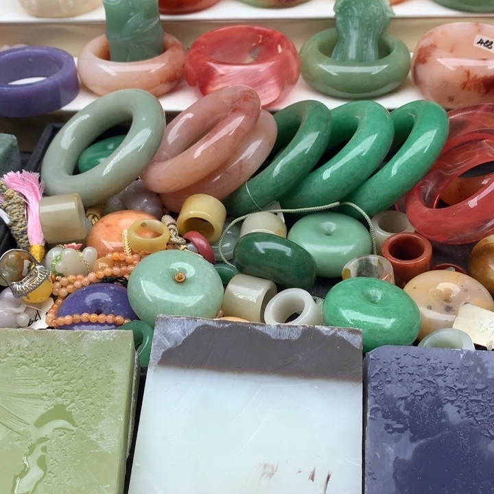 石英岩玉未镶嵌13468975444