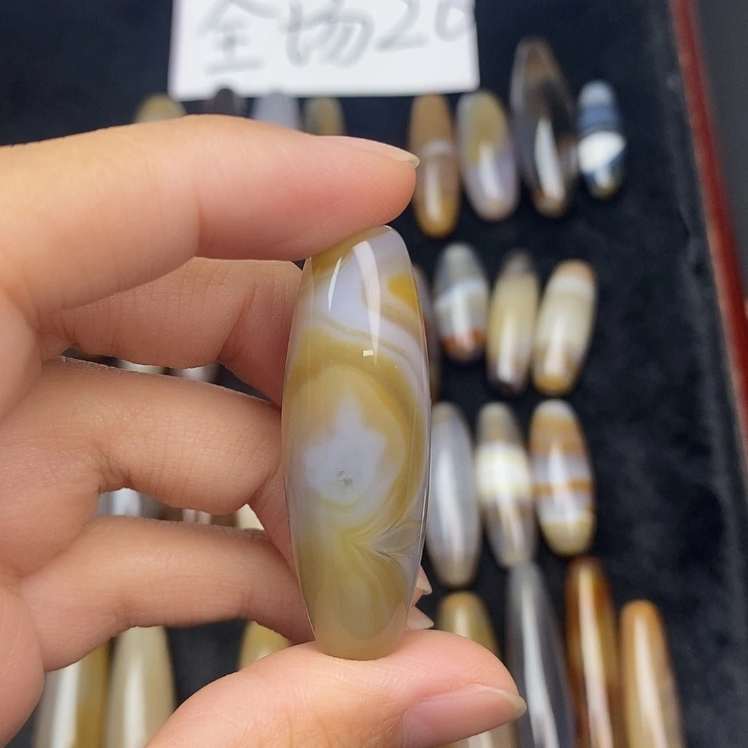 午***茶玛瑙/玉髓颈饰未镶嵌