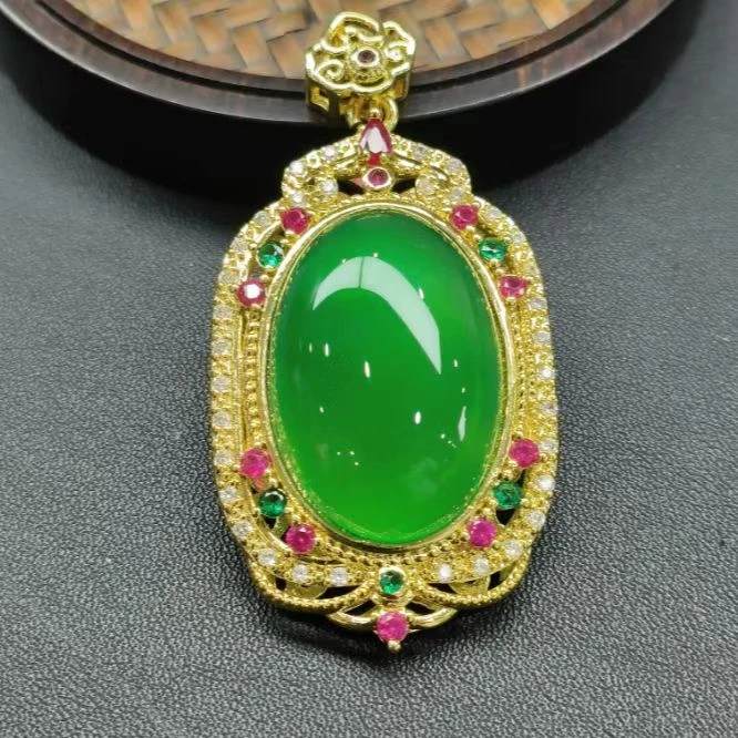 ST1872（玉姐珠宝）青翠芙蓉玛瑙绿蛋面吊坠-配链-送礼佳品-