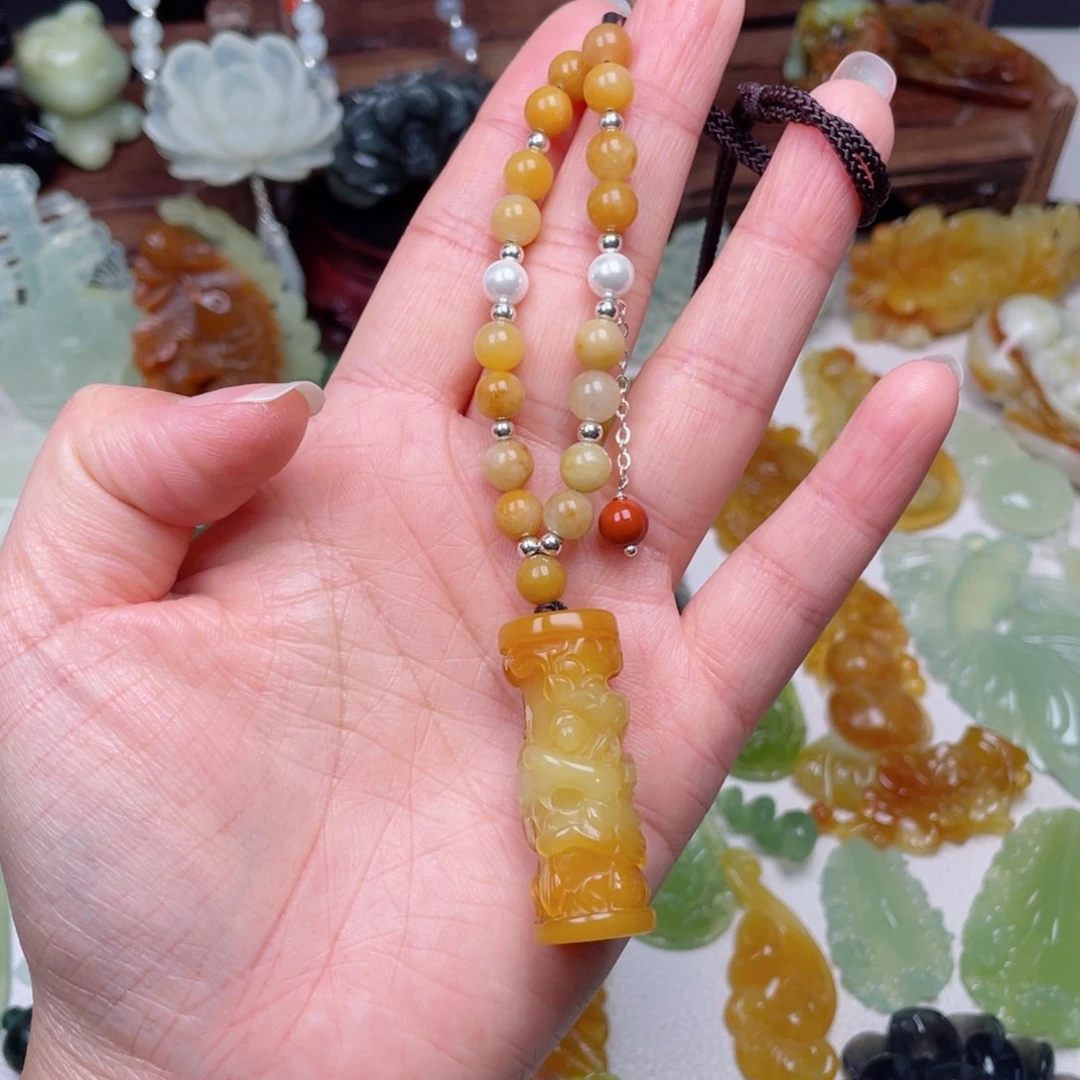 蛇纹石玉未镶嵌颈饰