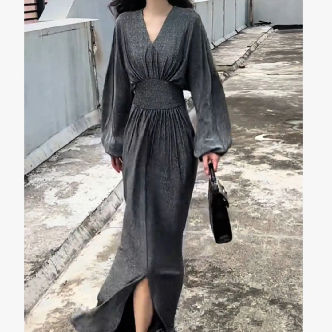 2025设计高腰圆领气质长裙V领连衣裙修身收腰裙子秋冬知性连衣裙