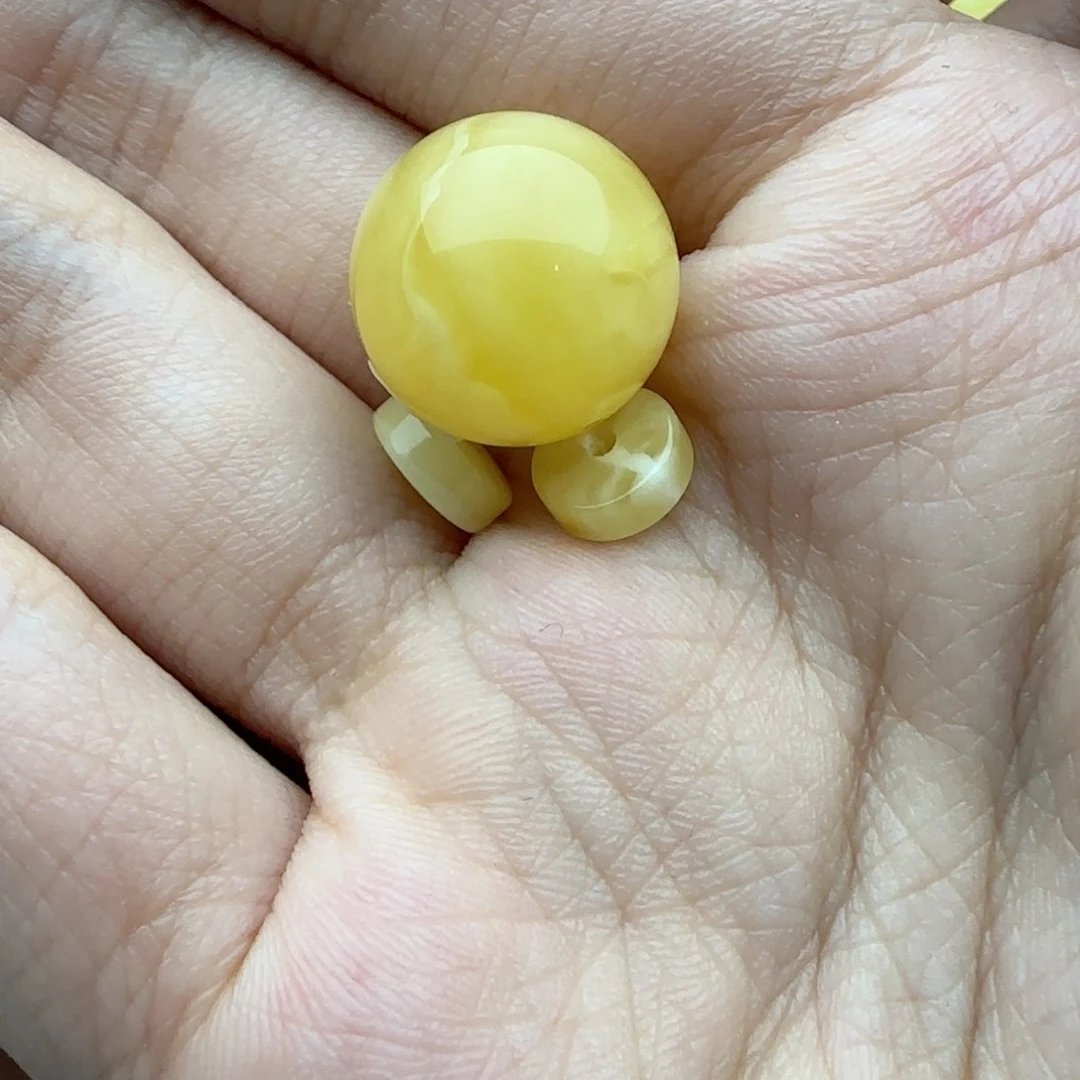 蜜蜡未镶嵌裸石微瑕飘花圆珠垫片