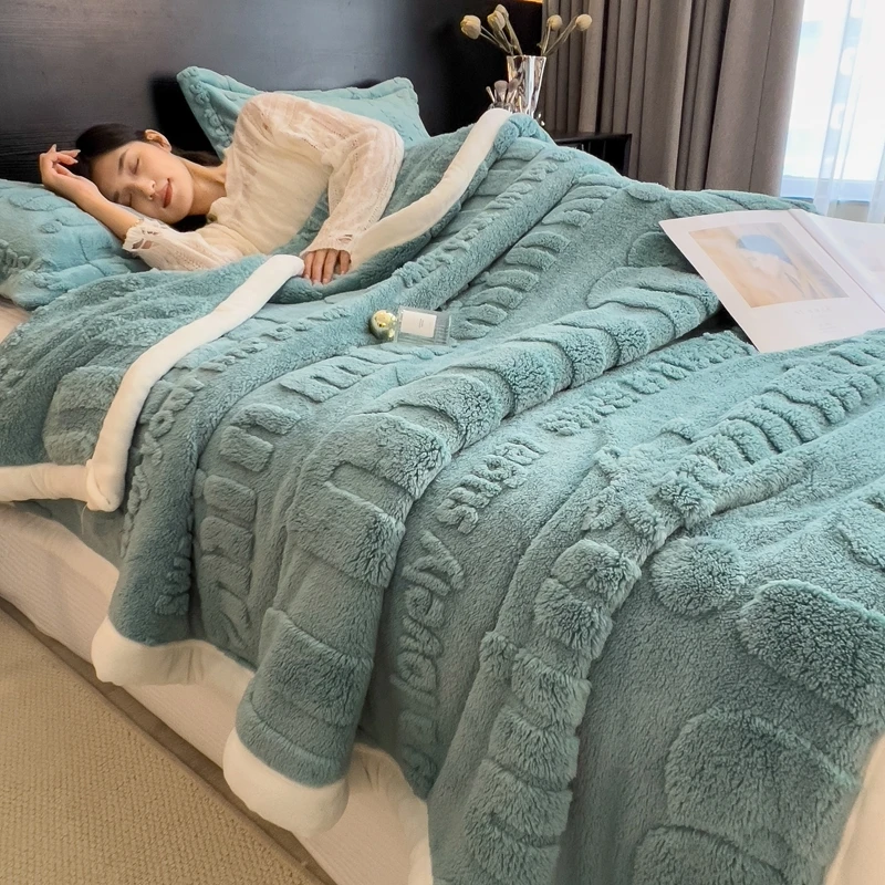 新品A类纯色min舒棉绒毛毯雕花剪花多功能盖毯