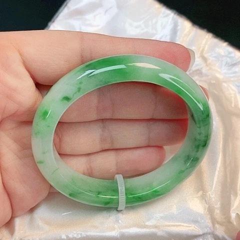 【闪购商品】翡翠手镯未镶嵌贵妃54.1