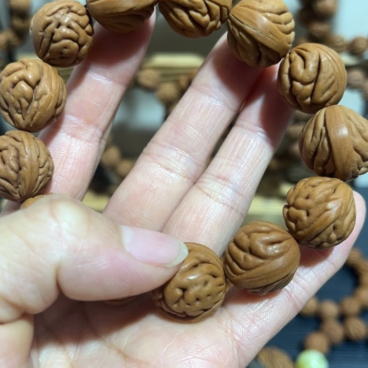 沁****精品手串制作工艺精美