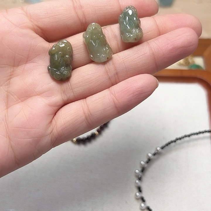 颈饰未镶嵌翡翠貔貅配件