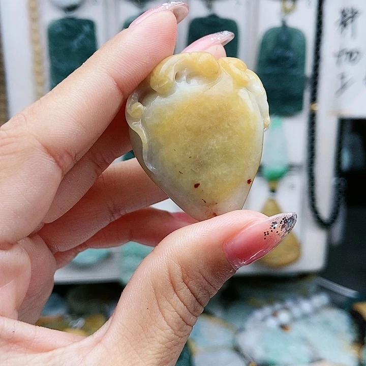 颈饰足铂镶嵌翡翠翡翠