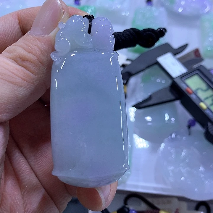 翡翠未镶嵌颈饰天然翡翠A货吊坠