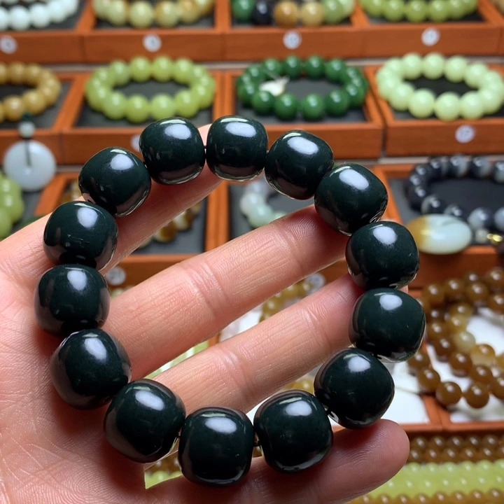 和田玉手串未镶嵌