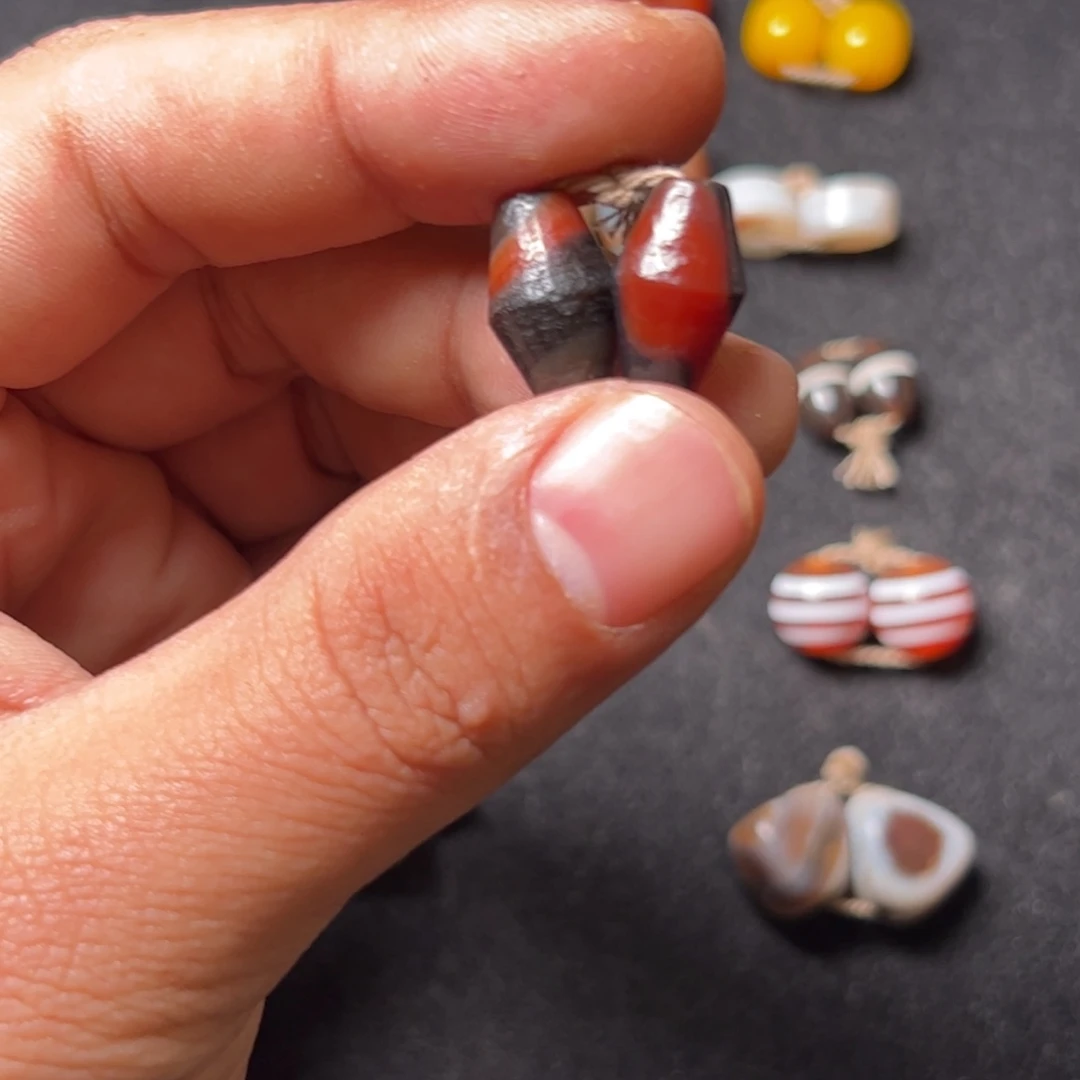 私***藏玛瑙/玉髓未镶嵌配饰