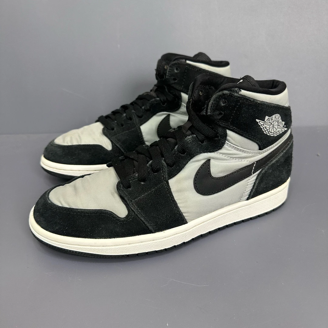 95新 MM6 41码 aj1黑灰 休闲鞋 全新两千