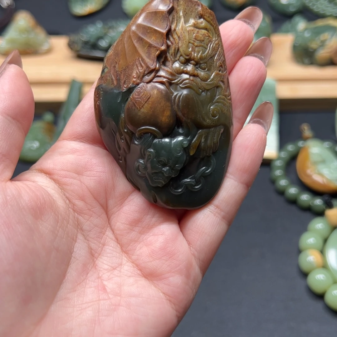 C***s岫岩河磨玉（透闪石质玉）未镶嵌颈饰