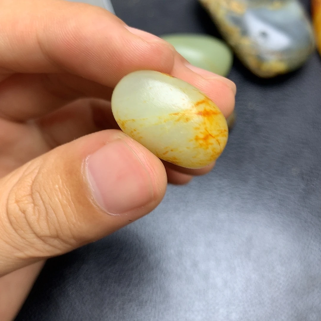 未镶嵌和田玉（糖玉）挂件