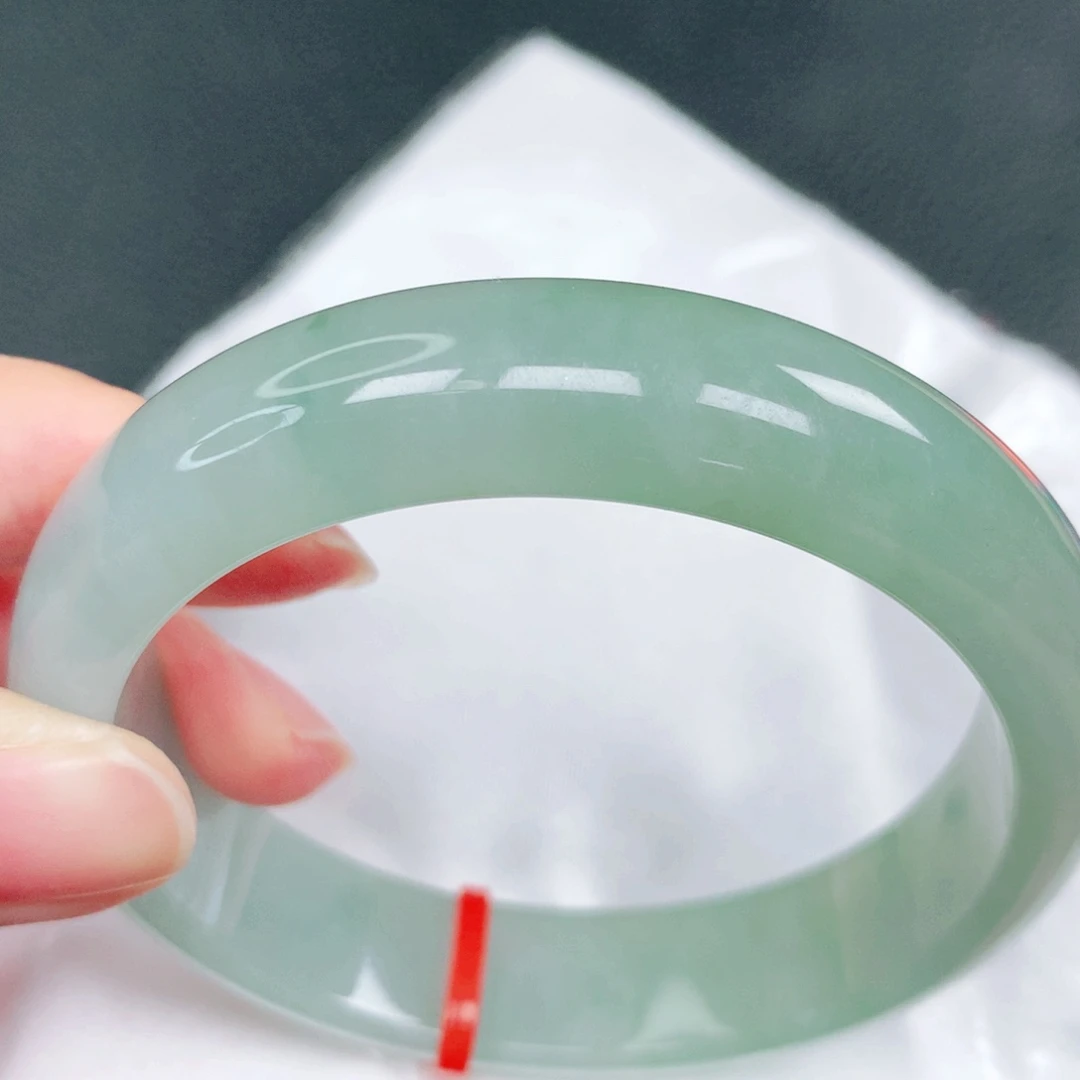 翡翠未镶嵌手镯57圈口