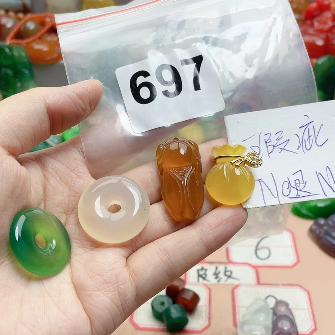 合金颈饰玛瑙/玉髓未**天