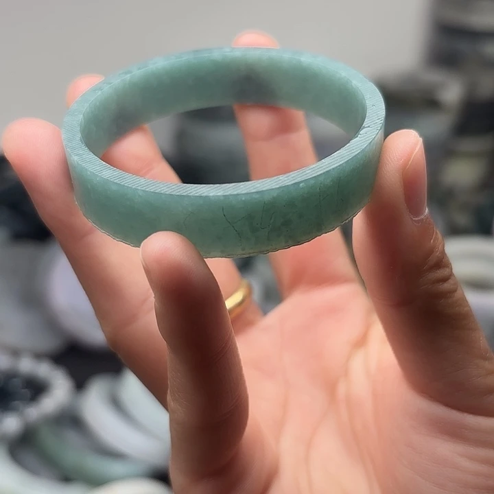 定制翡翠未镶嵌翡翠冰蓝绿翡翠公主镯55以内