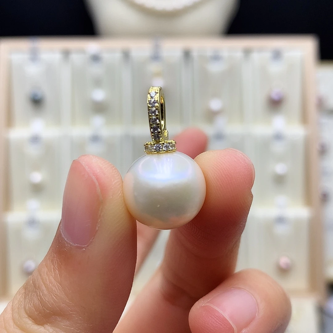 淡水珍珠合金颈饰