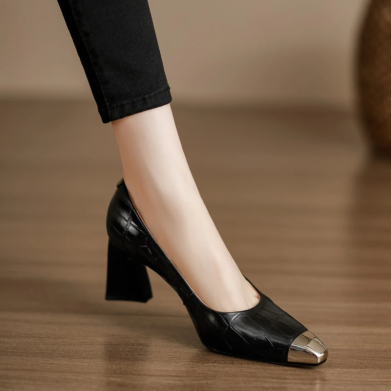 小个子增高7cm~粗跟高跟鞋金属尖头浅口单鞋女法式百搭职业小皮鞋