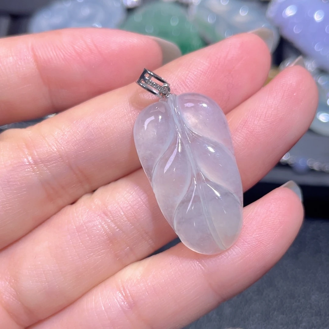 颈饰18K金镶嵌翡翠翡翠