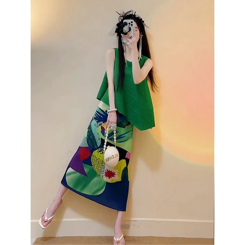 小众不撞款风情万种套装高级感背心褶皱半身裙两件套女2025夏季款