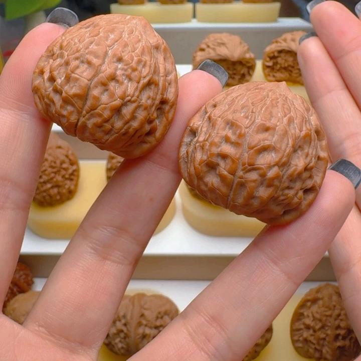 把件核桃32蛇王一抹红