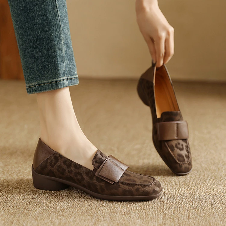 通勤豹纹牛皮深口单鞋女款春秋方头中跟一脚蹬两穿矮跟休闲乐福鞋