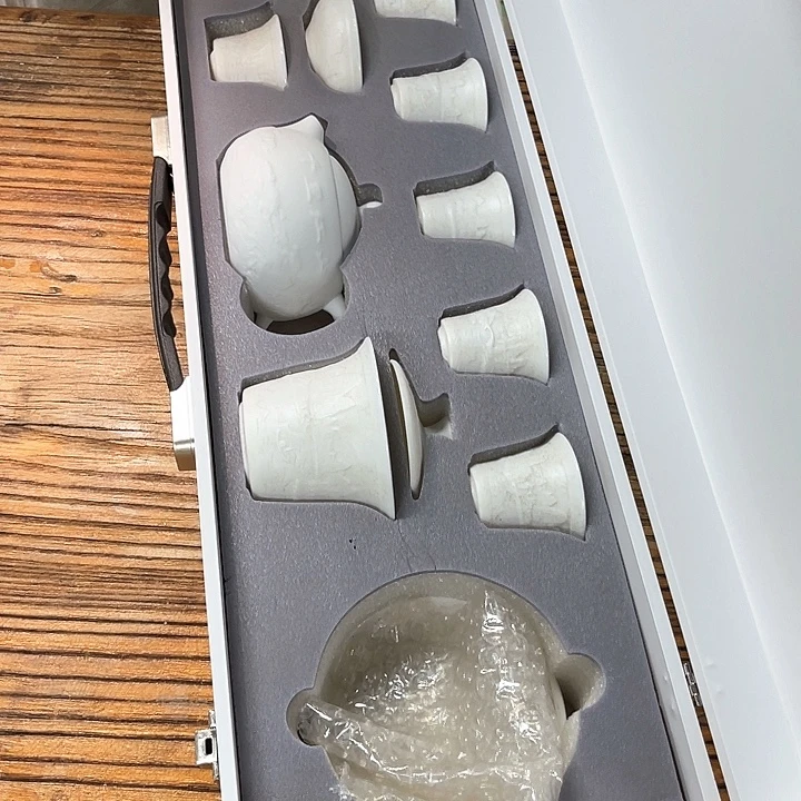 孤品茶具套装等。