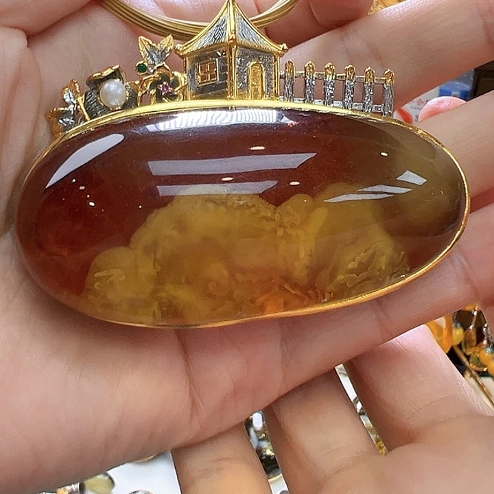 琥珀未镶嵌珠宝奇石