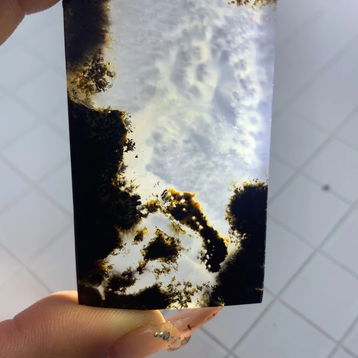 张***超未镶嵌颈饰玛瑙/玉髓